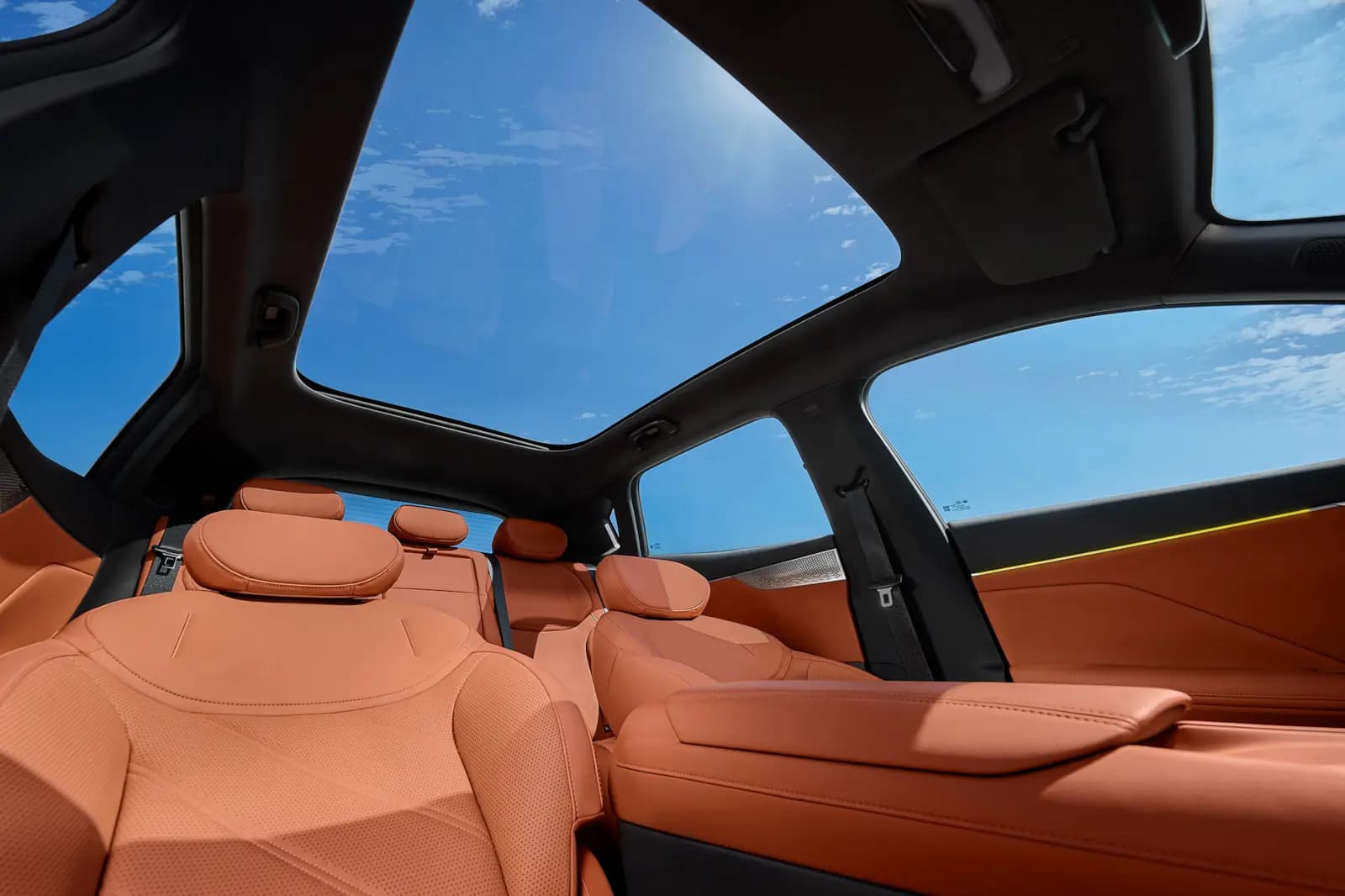 Changan Deepal S05 - lifestyle, dettaglio in movimento