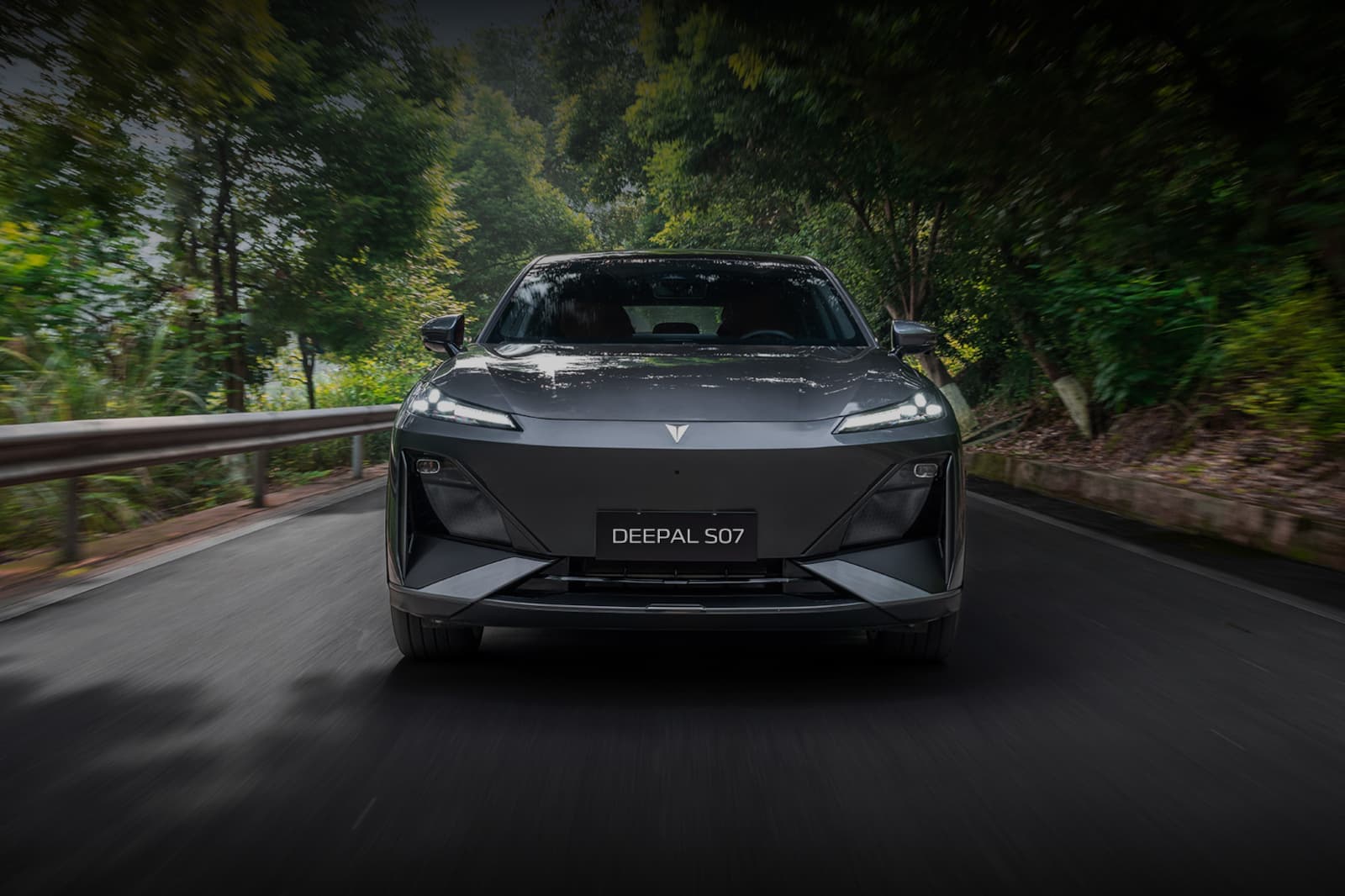 Changan Deepal S07 - dettaglio elementi distintivi Deepal