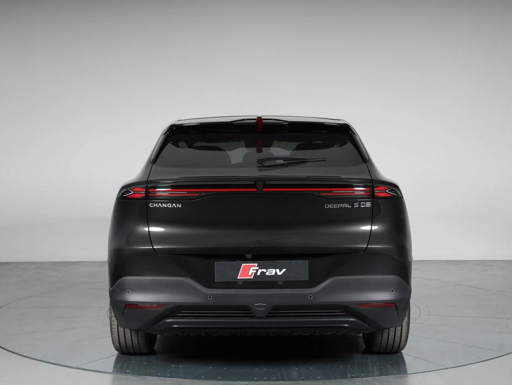 Changan Deepal S05 68,8 kWh Max AWD - Deep Space Black - foto 5