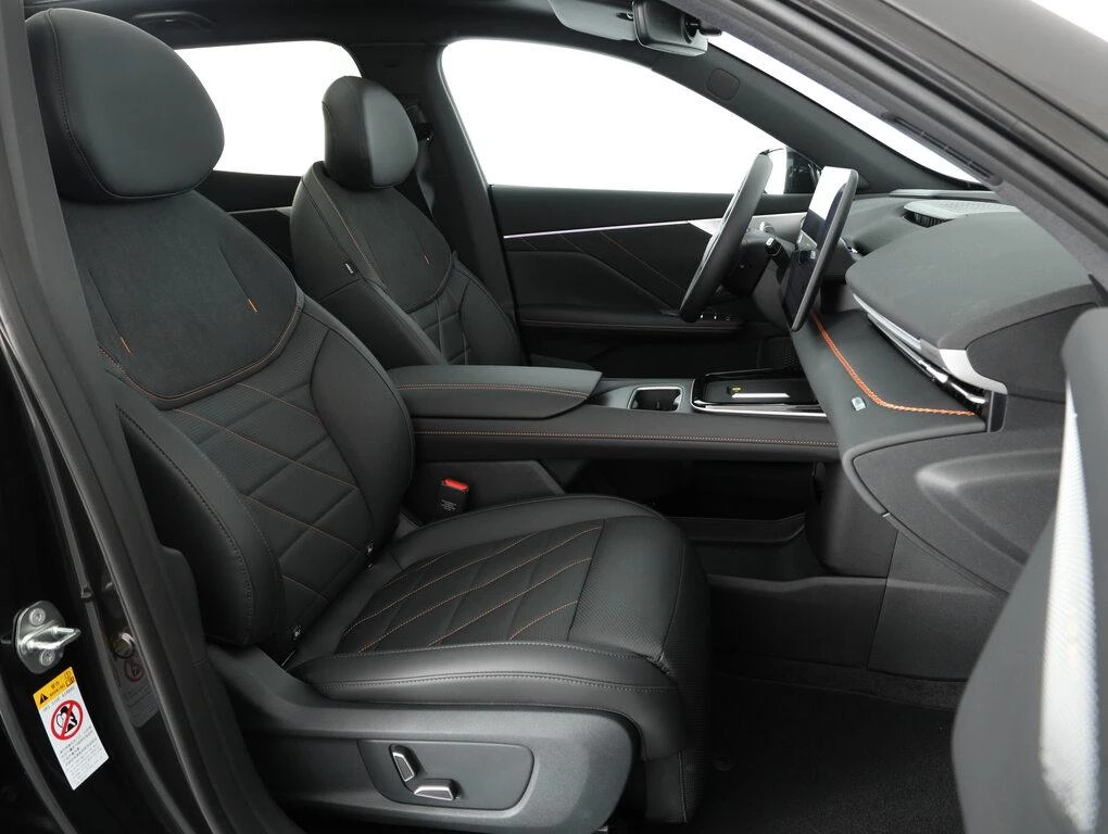 Changan Deepal S05 68,8 kWh Max AWD - Deep Space Black - foto 8
