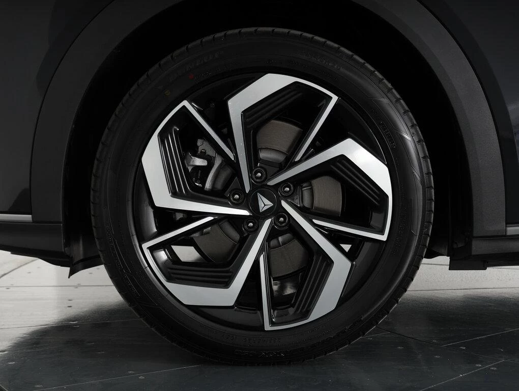 Changan Deepal S07 79,97 kWh - Eclipse Black - foto 14